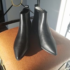 Black Ankle Boots 🖤